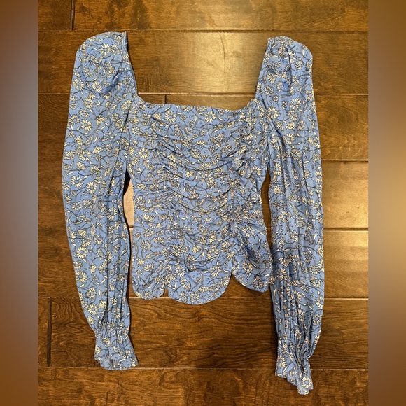 ASTR Tonina Blue FloralTop Size XS EUC - Picture 3 of 3